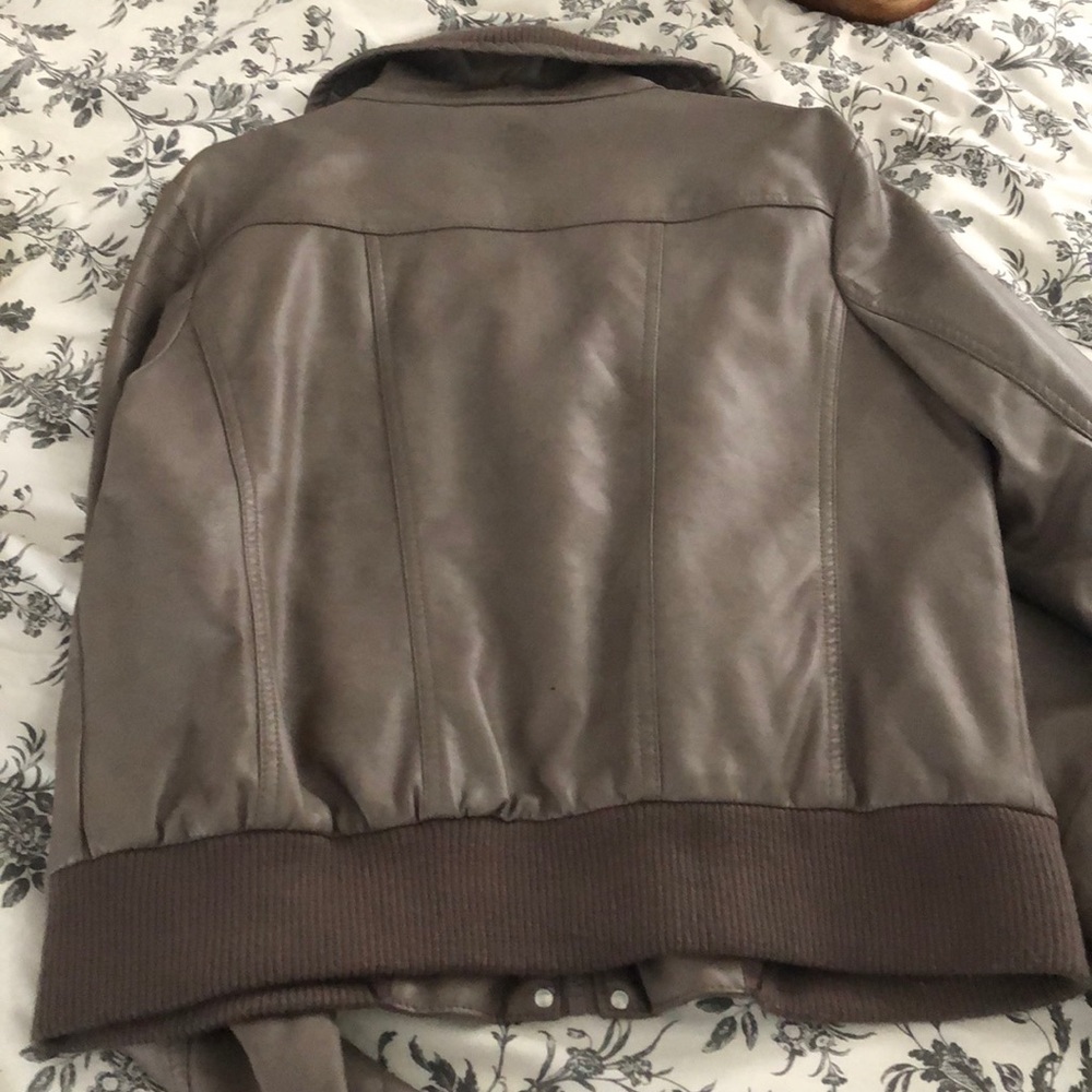 Jacket - Picture 3 of 3